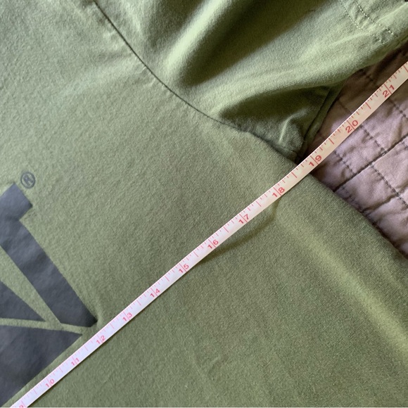 Brand new without tags Caterpillar T-shirt - Picture 3 of 5